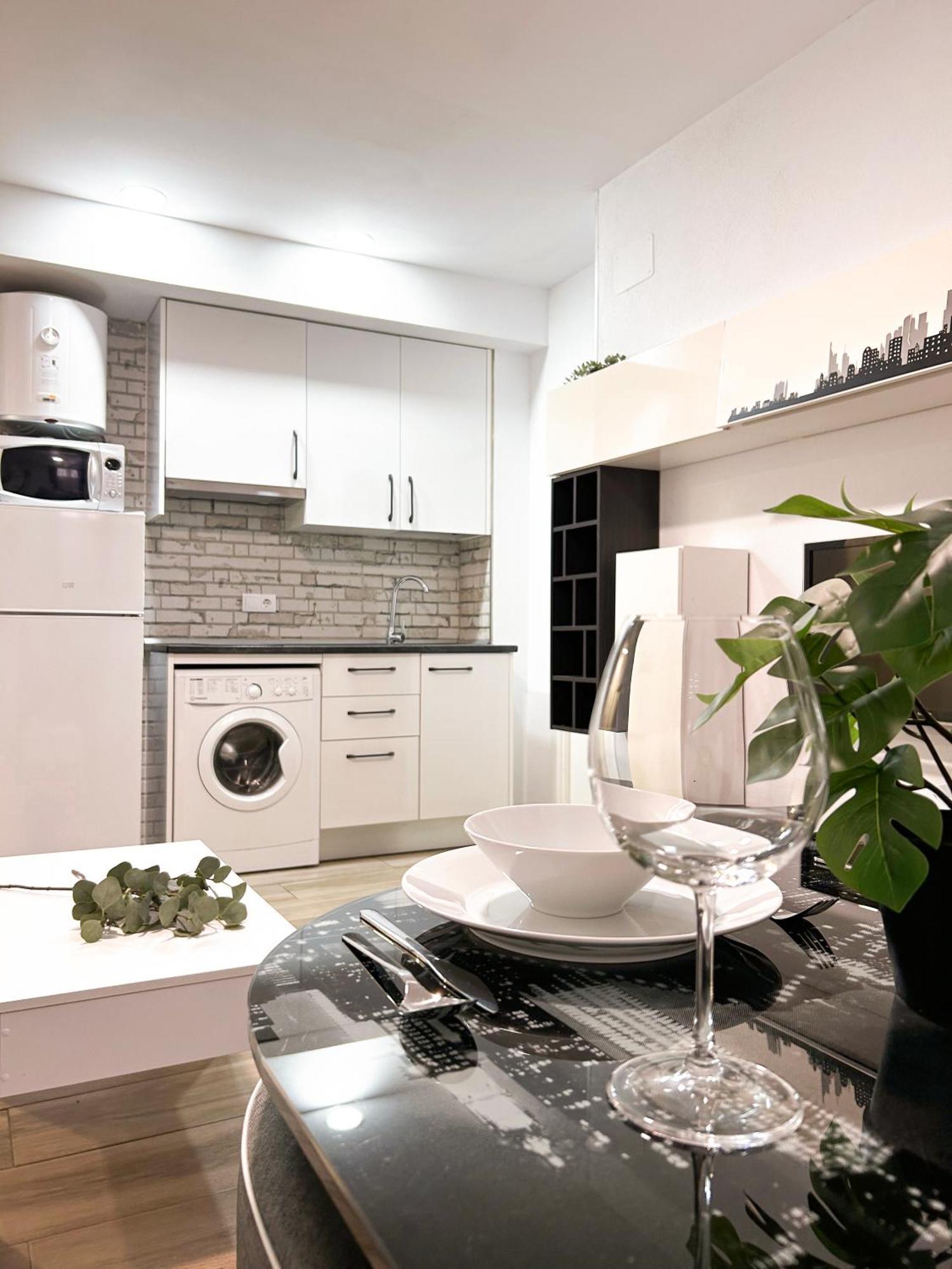Ferienwohnung Charming Rio Manzanares Madrid Exterior foto